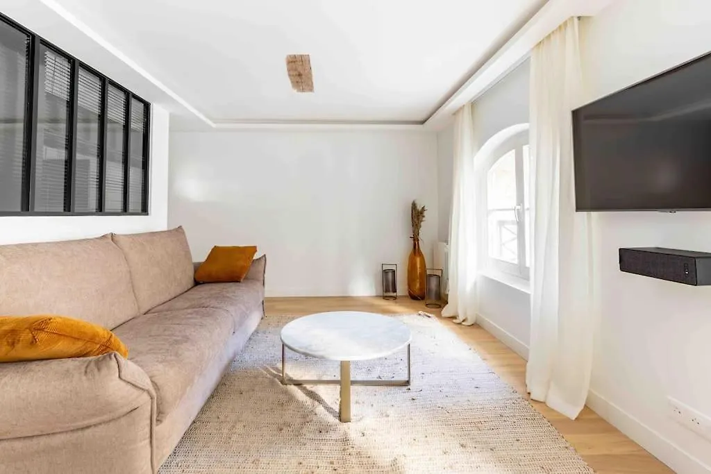 Invalides Palais Bourbon Luxueux Appartement 4P Paris 0*,  France