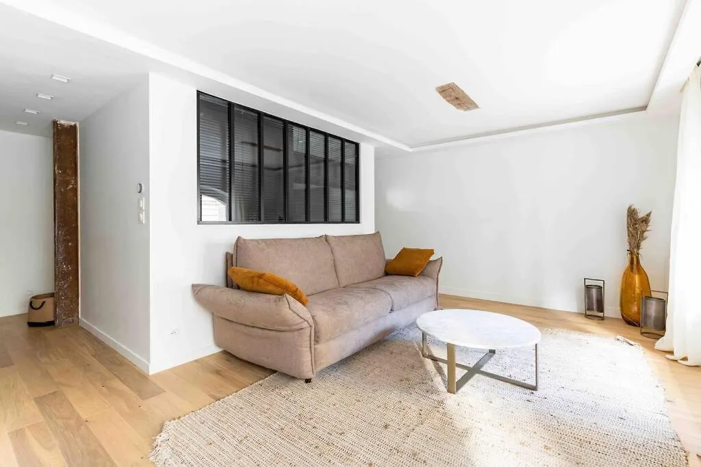 아파트 Invalides Palais Bourbon Luxueux Appartement 4P 파리