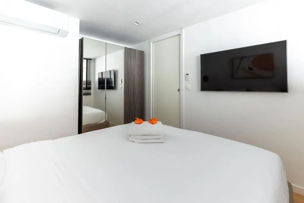 Invalides Palais Bourbon Luxueux Appartement 4P 파리 아파트
