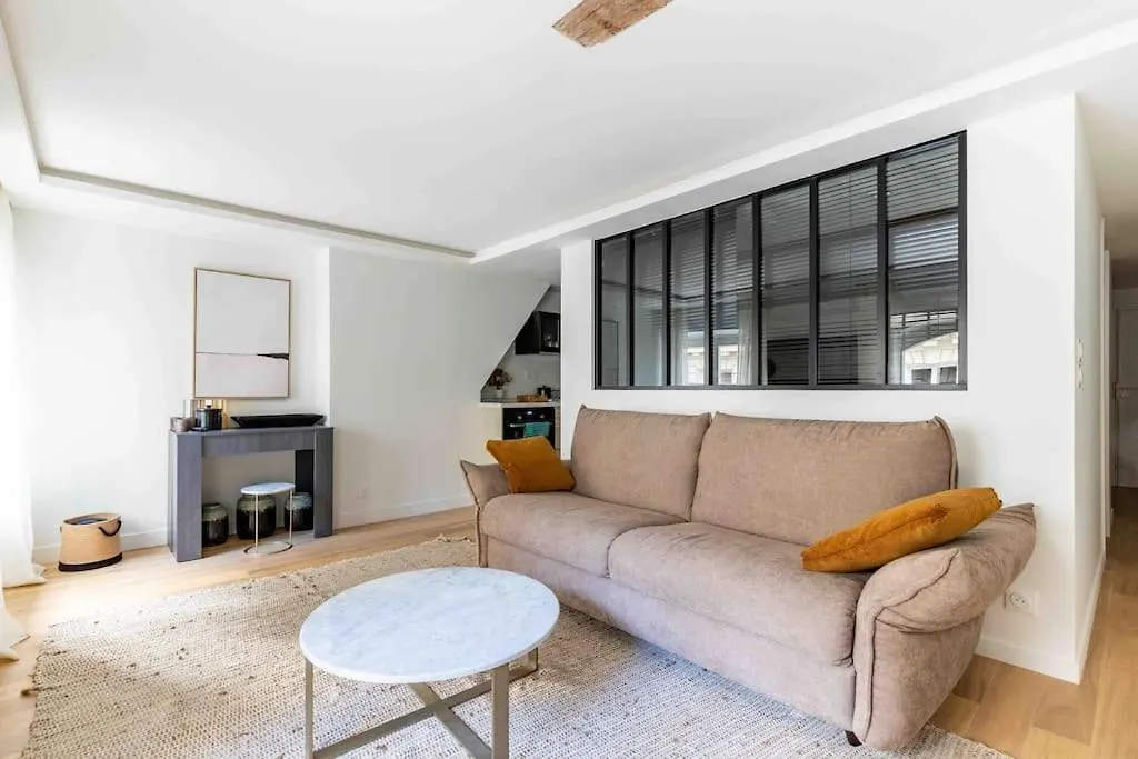 아파트 Invalides Palais Bourbon Luxueux Appartement 4P 파리 프랑스